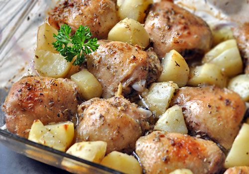 Lemon Chicken and Potatoes in Oven | Mydeliciousmeals.com