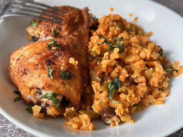 Low-carb Chicken with Flavorful Cauliflower Rice