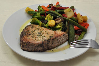 Tuna Steaks with Lemon-Parsley Butter photo instruction 3